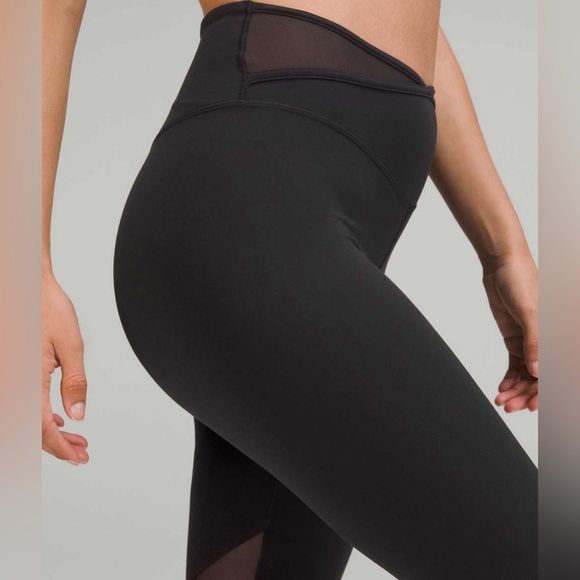 Lululemon Nulu and Crisscross Black Mesh Stirrup Tight. Size 8. - Picture 6 of 17
